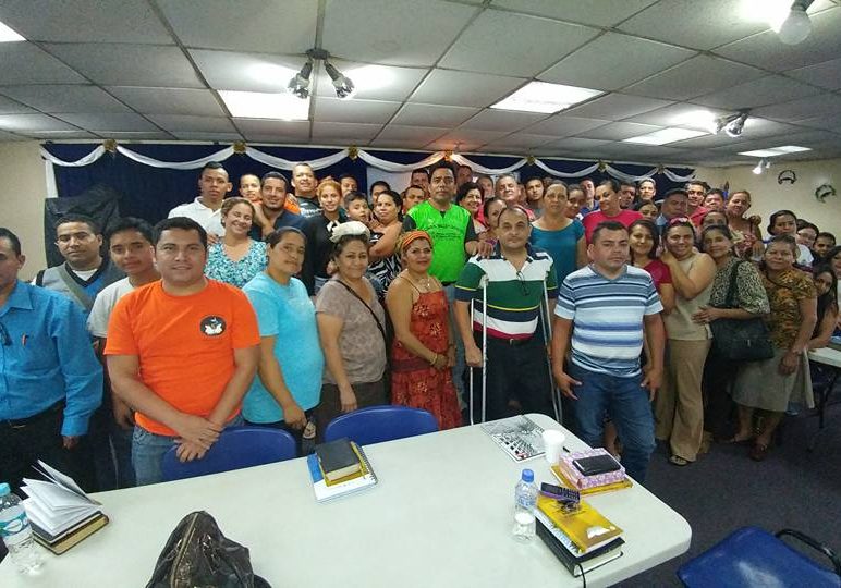 New training class in Honduras led by Pastor Pino
